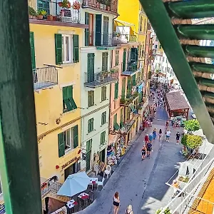 ubetty-village-center-apartment.hotelitalianriviera.com/